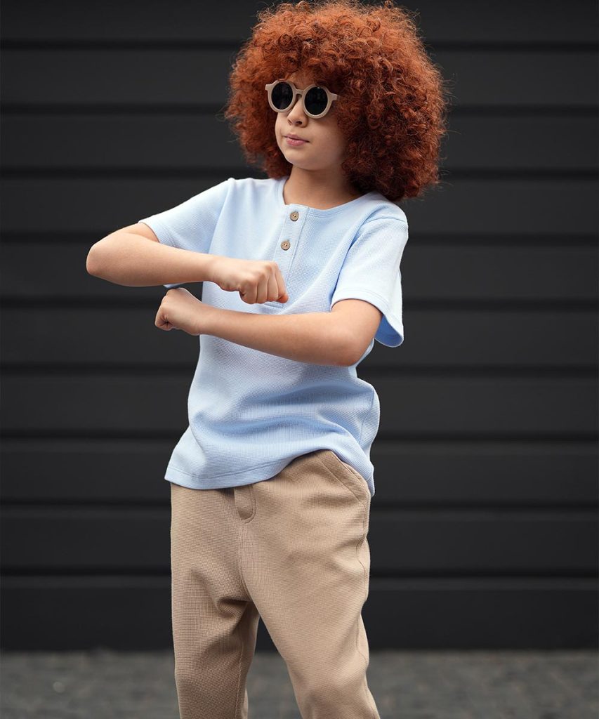 تیشرت بافت آبی و شلوارک بافت کرم - پوشاک ملورینا