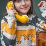 بلوز طرح دنیای گربه‌ها - پوشاک ملورینا