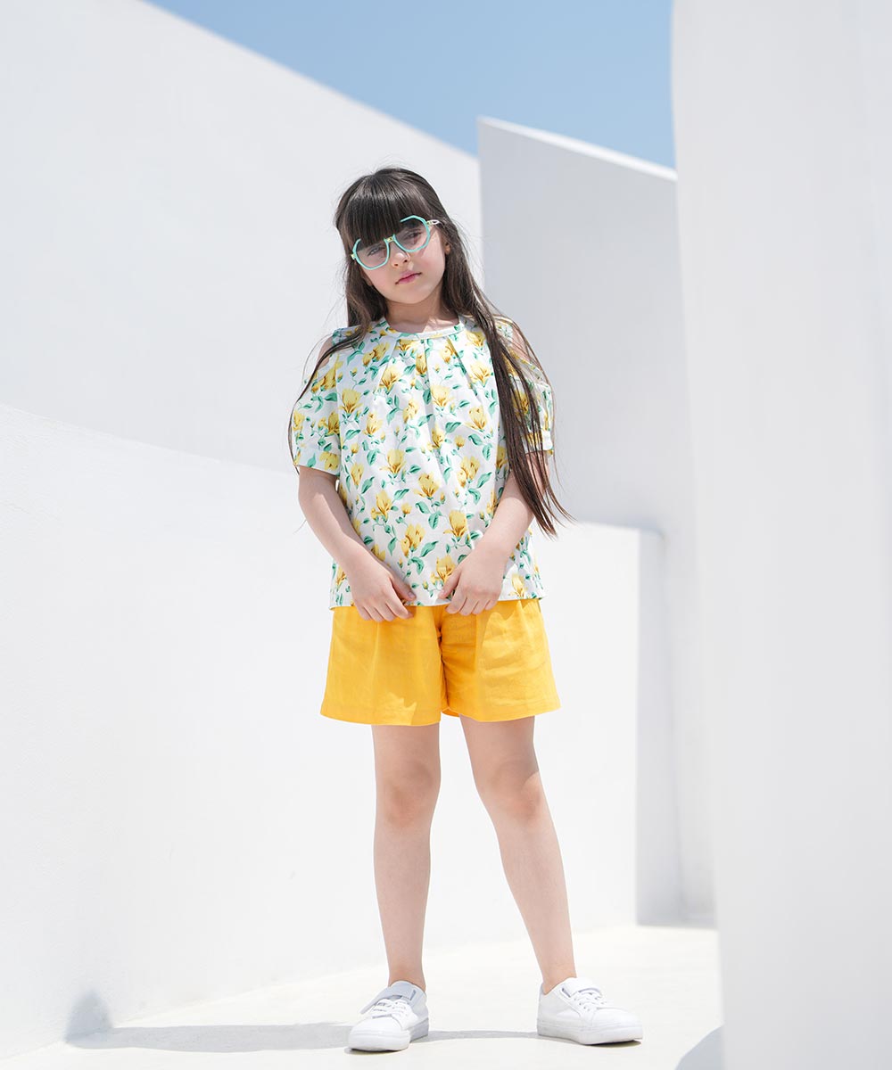 Floral-blouse-for-girls-1 شومیز دخترانه گلدار - پوشاک ملورینا