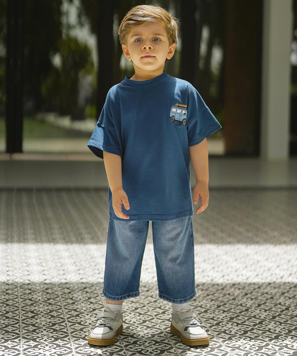 Boy's-T-shirt-with-skater-boy-print_1 تیشرت پسرانه چاپ پسر اسکیت باز - پوشاک ملورینا