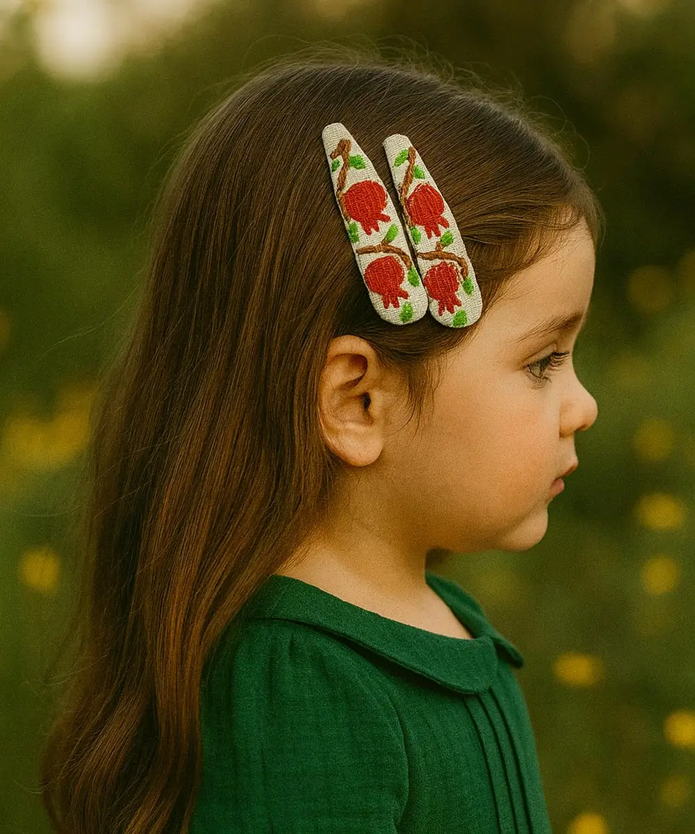 Yaldaei-design-head-clip گل سر یلدایی طرح انار - پوشاک ملورینا